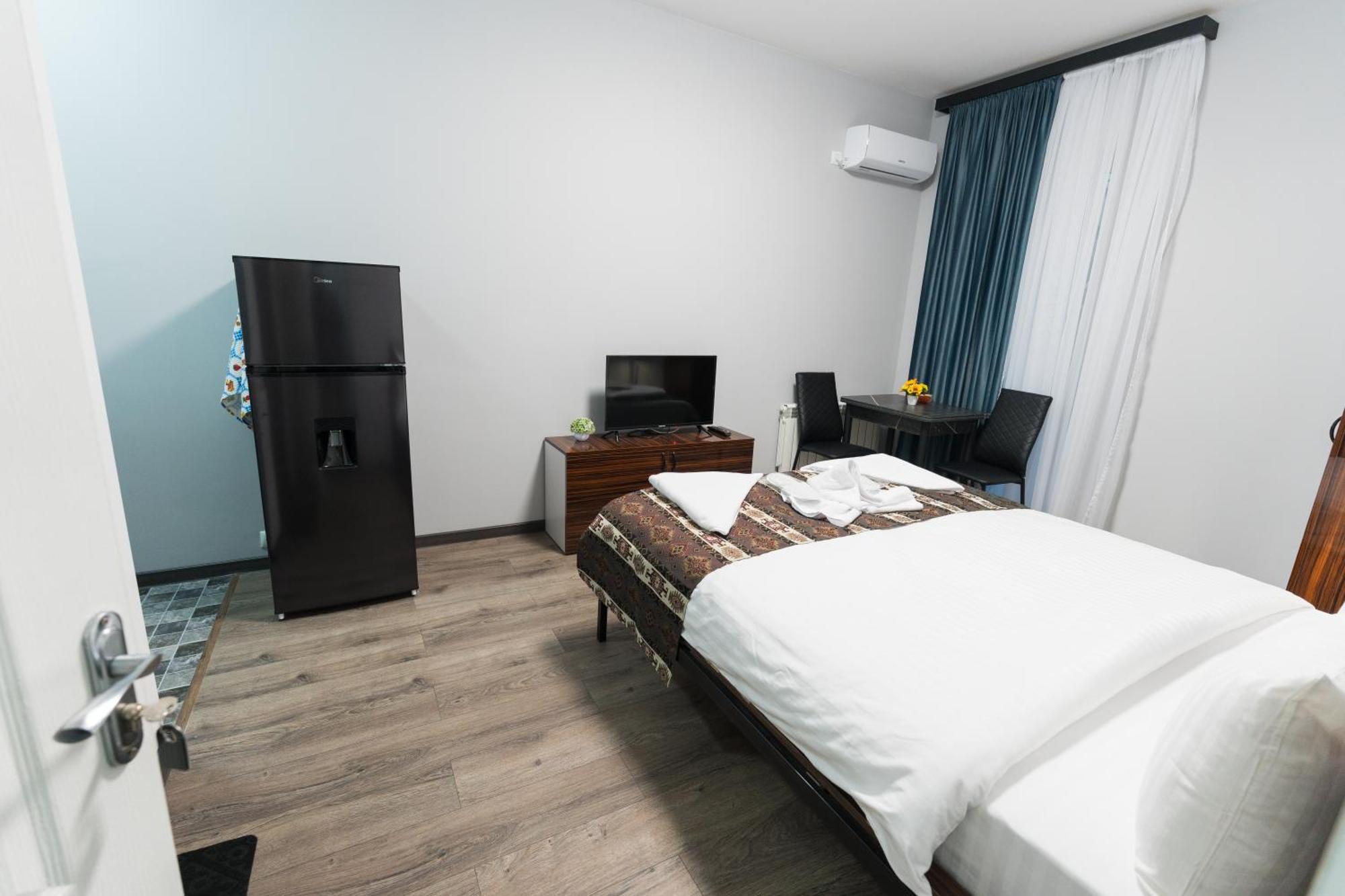 Gh Family Hotel Erevan Exterior foto